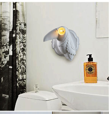 Resin animal wall lamp bedroom bedside lamp living room decor White Ceramic Toucan Wall Light (WH-VR-72)